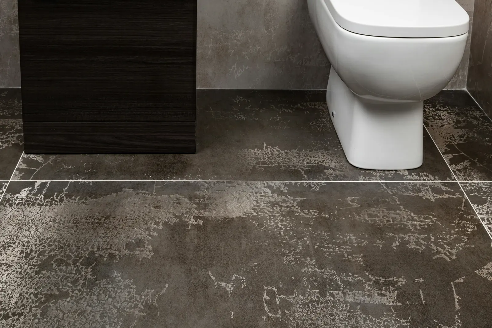 Bathroom floor levelling service